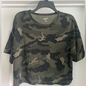 Cropped workout top!